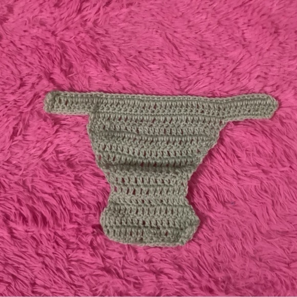 HANDCRAFTED & HAND CROCHETED GREEN DIAPER COVER WITH FLORAL WOODEN BUTTONS PR-NB - Picture 2 of 3